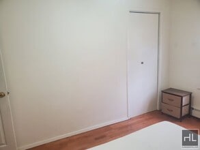 163rd Rd, Unit 2 in Queens, NY - Building Photo - Building Photo