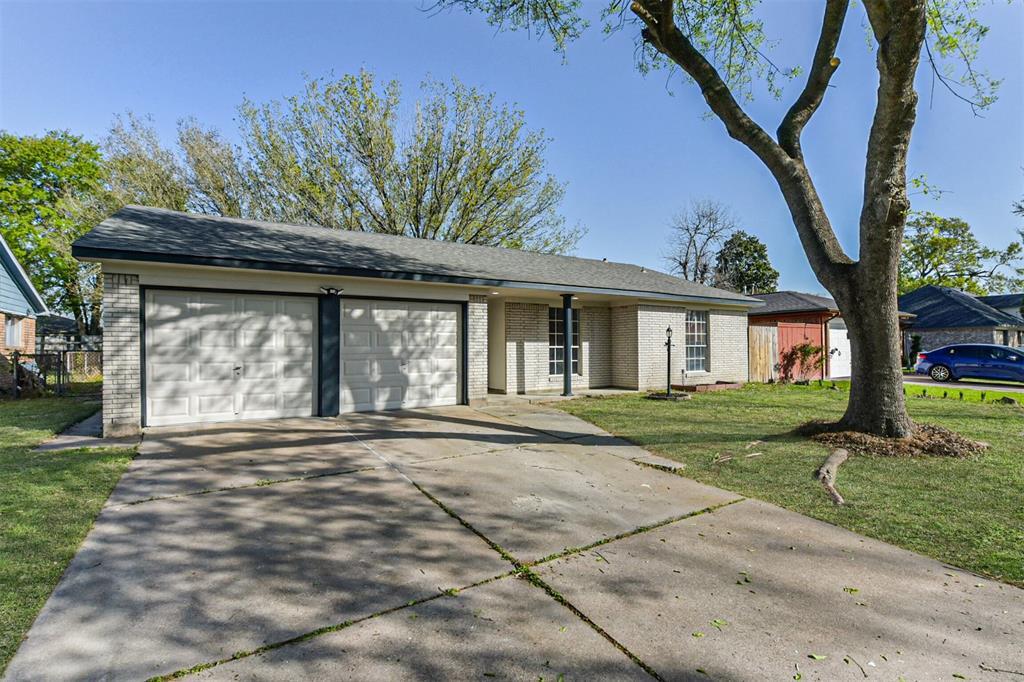 1310 Beaver Bend Rd in Houston, TX - Building Photo