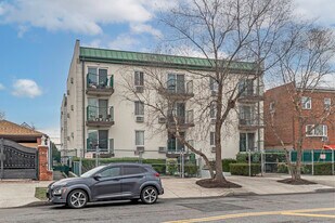 195 Balcom Ave in Bronx, NY - Building Photo