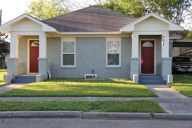 property at 724 Bowie St