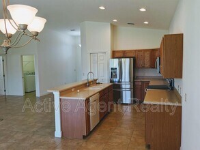 1882 W Angelica Loop in Lecanto, FL - Building Photo - Building Photo