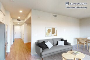 1001 Harvey Dr in Walnut Creek, CA - Building Photo