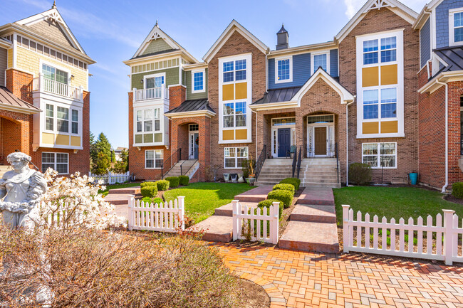 4117 Royal Mews Cir in Naperville, IL - Foto de edificio - Building Photo