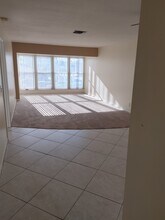 1551 NW 20th Ave, Unit 201 in Delray Beach, FL - Building Photo - Building Photo