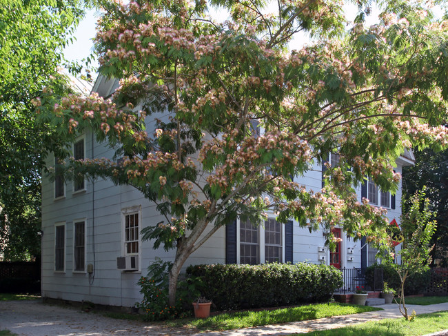 222 New St in New Bern, NC - Building Photo - Building Photo