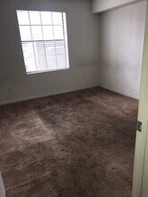 2323 McCoy Rd-Unit -1 in Belle Isle, FL - Building Photo - Building Photo