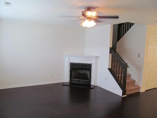 209 Malamute Ln in Greensboro, NC - Building Photo - Building Photo