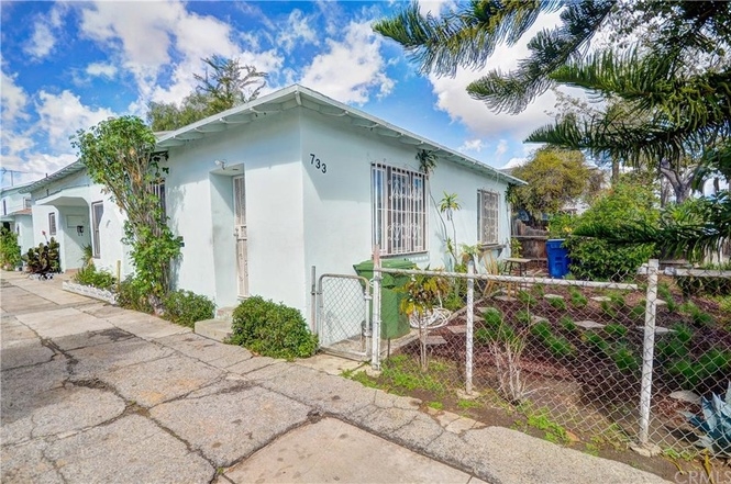 733 S La Verne Ave in Los Angeles, CA - Foto de edificio