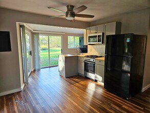 122 Haman Rd in Inverness, IL - Building Photo - Building Photo