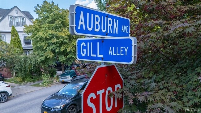 property at 567 Auburn Ave