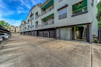 1441 East St in Houston, TX - Foto de edificio - Building Photo