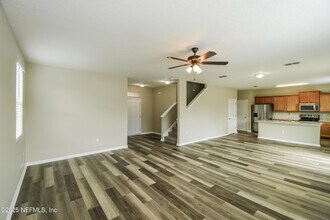 3862 Falcon Crest Dr in Green Cove Springs, FL - Building Photo - Building Photo