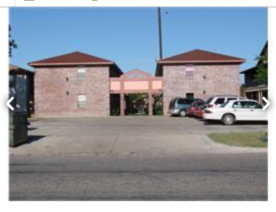 444 Galveston Rd, Unit Unit H in Brownsville, TX - Foto de edificio