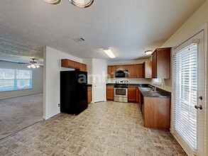 1383 E Nir Shreibman Blvd in La Vergne, TN - Building Photo - Building Photo