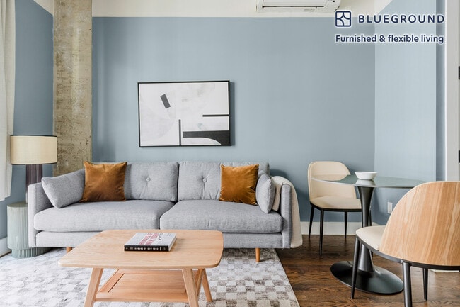 187 Kent Ave in Brooklyn, NY - Foto de edificio - Building Photo