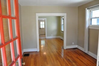 3829 Elmwood Ave in Louisville, KY - Building Photo - Building Photo