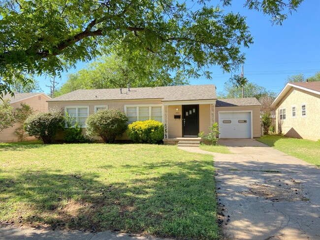 property at 4313 31st St