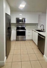 210 SW 11th St in Miami, FL - Building Photo - Building Photo