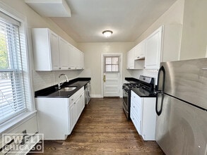 3820 N Greenview Ave, Unit 1 in Chicago, IL - Building Photo - Building Photo