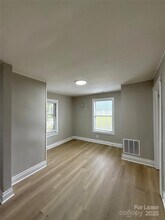 1120 N Ransom St in Gastonia, NC - Building Photo - Building Photo