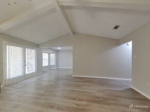 934 Robinwood Dr in Arlington, TX - Building Photo - Building Photo