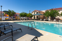 Crosspointe Apartments in El Paso, TX - Foto de edificio - Building Photo