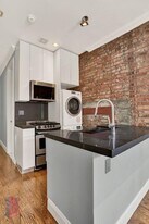 120 1st Ave, Unit 1 in New York, NY - Building Photo