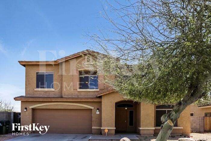 5221 S 53rd Ave in Phoenix, AZ - Building Photo