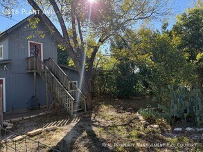 116 N Plant Ave in Boerne, TX - Building Photo - Building Photo