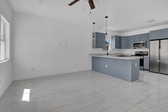 2921 Saginaw Ave in West Palm Beach, FL - Building Photo - Building Photo