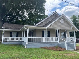 2205 Cole Rd in Winston-Salem, NC - Building Photo