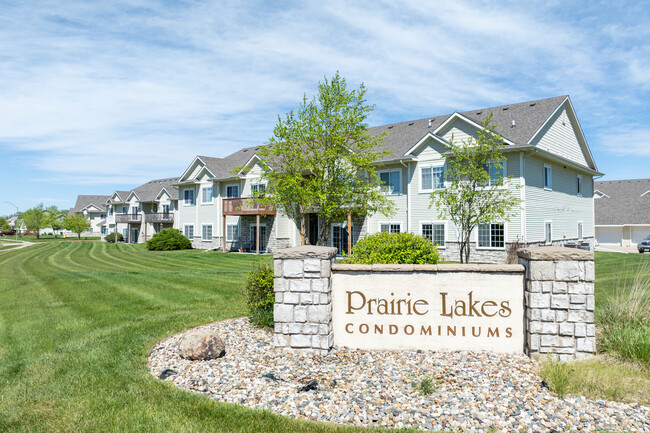 1606 NW Prairie Lakes DR in Ankeny, IA - Foto de edificio - Building Photo