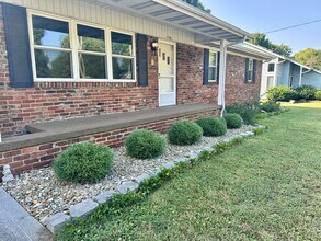 1760 Scenic Dr in Maryville, TN - Building Photo - Building Photo