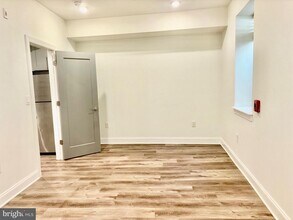 6601 Ridge Ave in Philadelphia, PA - Building Photo - Building Photo