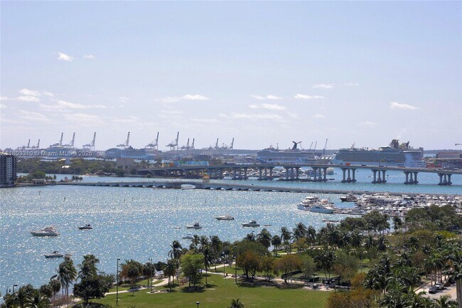property at 2020 N Bayshore Dr