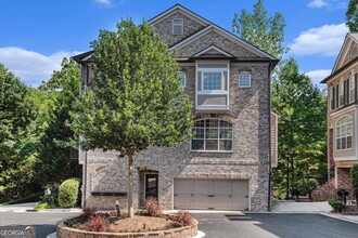 2695 Rivers Edge Dr NE in Atlanta, GA - Building Photo - Building Photo