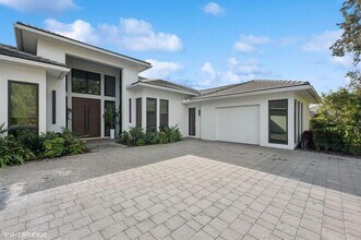 8533 N Native Dancer Rd in Palm Beach Gardens, FL - Building Photo - Building Photo
