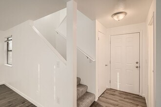 2025 C St SE in Auburn, WA - Building Photo - Building Photo