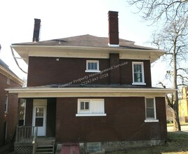 220 Greydon Ave in Mckees Rocks, PA - Building Photo - Building Photo