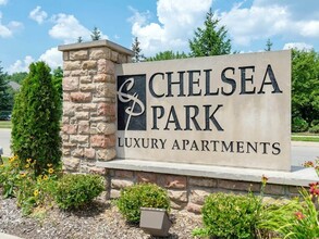 Chelsea Park Apartments in Taylor, MI - Foto de edificio - Building Photo