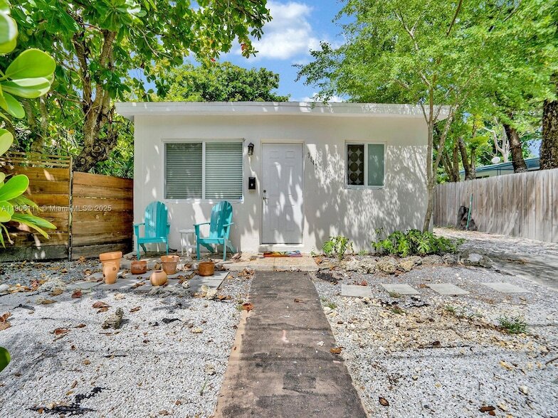 3547 William Ave in Miami, FL - Building Photo