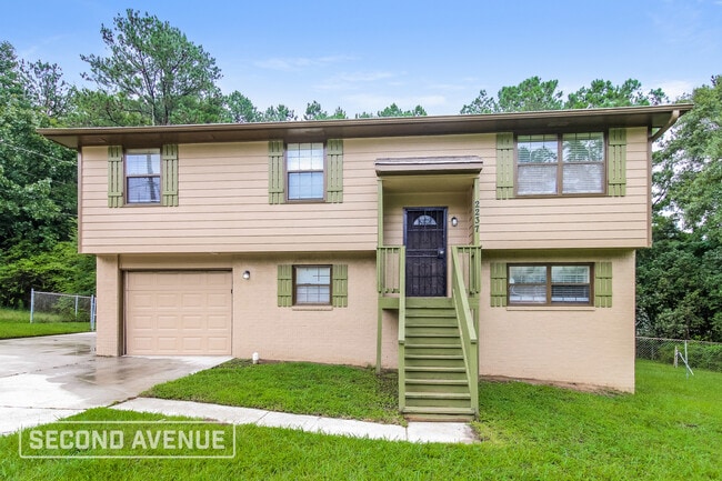 property at 2237 Rocklane Dr
