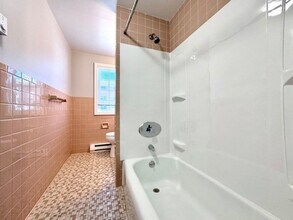 1 Old Colony Ln, Unit 2 in Arlington, MA - Building Photo - Building Photo