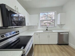 129 Riverwalk Cir in Sunrise, FL - Building Photo - Building Photo