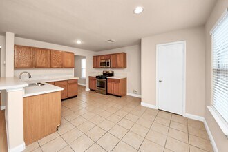 19007 Yaupon Pass Dr in Cypress, TX - Building Photo - Building Photo