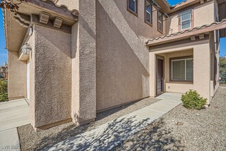62 Augusta Course Ave in Las Vegas, NV - Building Photo - Building Photo