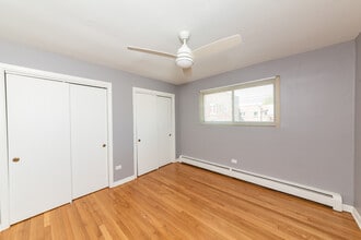 335 Custer Ave in Evanston, IL - Building Photo - Building Photo
