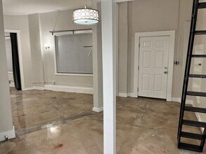 2305 W Texas Ave-Unit -6 in Tampa, FL - Building Photo - Building Photo