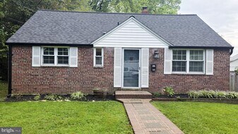 12612 Flack St in Silver Spring, MD - Building Photo