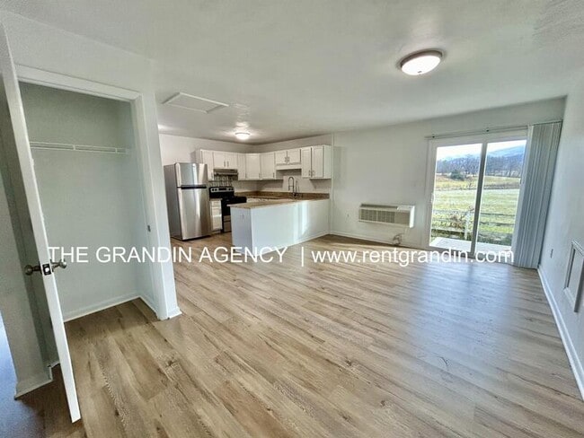 292 Alleghany Spring Rd in Shawsville, VA - Building Photo - Building Photo